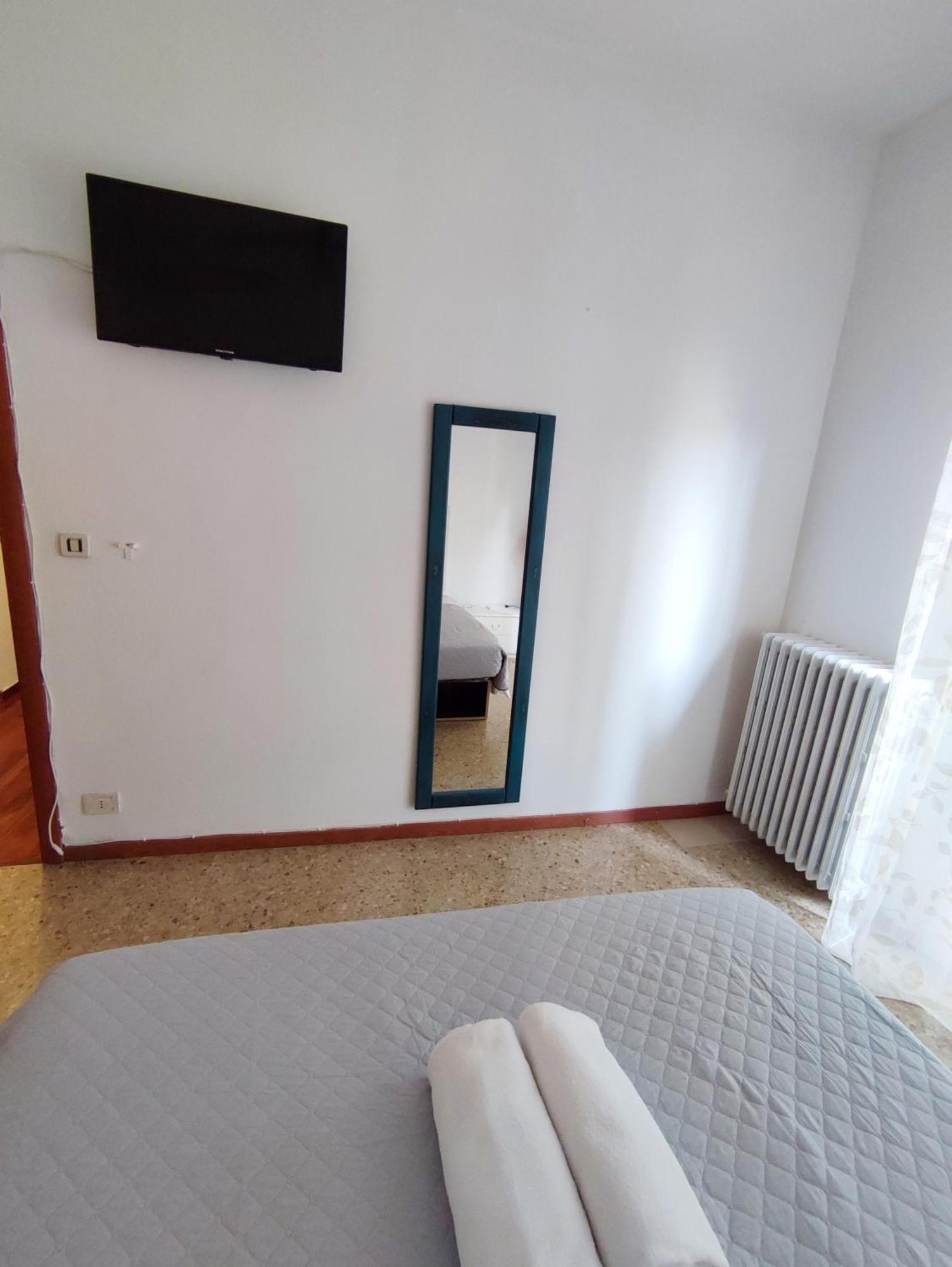 Le Golosine Fiera Rooms Βερόνα Δωμάτιο φωτογραφία
